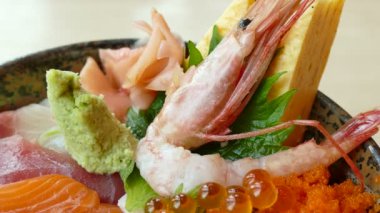 Ham taze Sashimi 