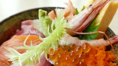 Ham taze Sashimi 