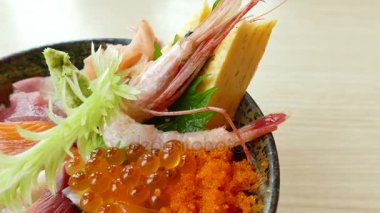Ham taze Sashimi 