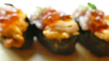 Ton balığı ile taze Sushi