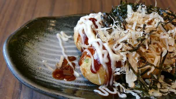 Traditional japanese takoyaki — Stock Video