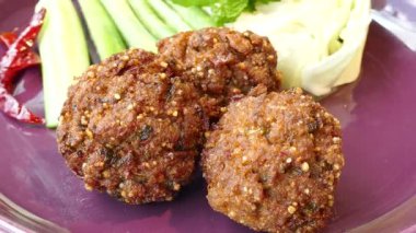 Baharatlı Marine domuz topları 