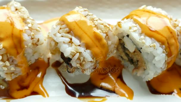 Sushi fresco e gustoso — Video Stock