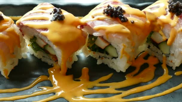 Sushis frais savoureux — Video