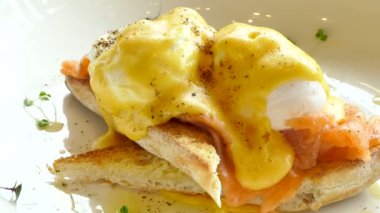 Balık ve peynirli tost