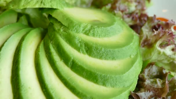 アボカドのグリーン サラダ — ストック動画