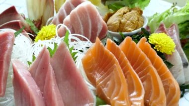 Ham taze Sashimi 