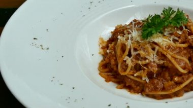 Bolognese makarna tavuk