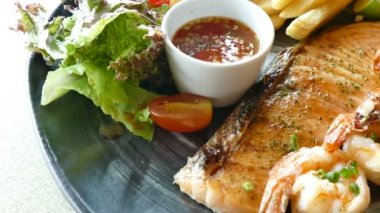 ızgara somon steak