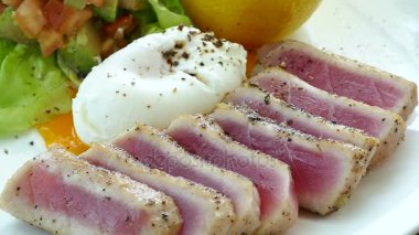 ızgara ton balıklı salata