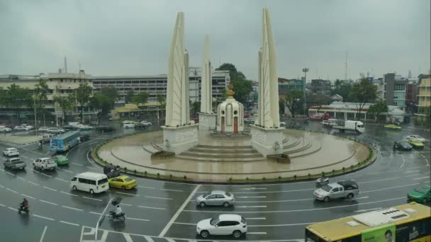 Памятник Демократии Общественный Памятник Центре Бангкока Столицы Таиланда — стоковое видео