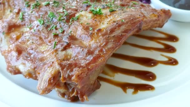 Bifteck Côtes Porc Bbq Grillé Avec Sauce — Video