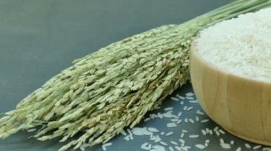 çiğ pirinç ahşap kase, video 