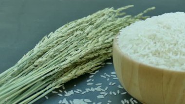 çiğ pirinç ahşap kase, video 