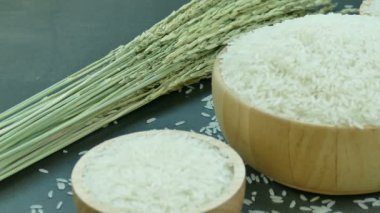 çiğ pirinç ahşap kase, video 