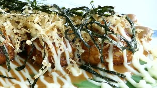 Смачні Свіжі Takoyaki Традиційної Японської Кухні Відео — стокове відео