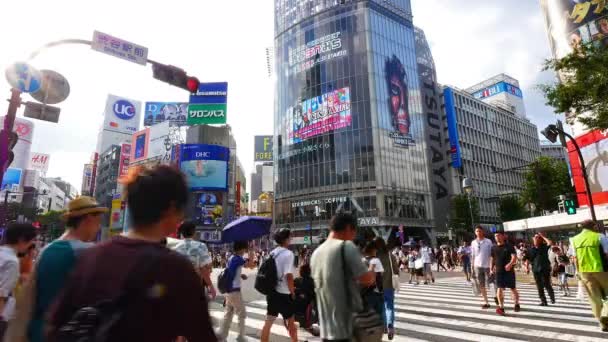Tokio Japan Června 2018 Lidé Přecházející Shibuya — Stock video