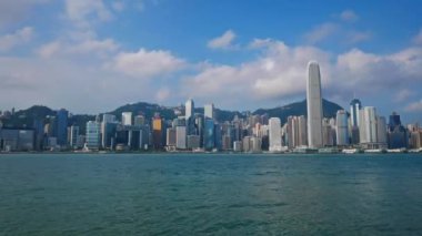 HONG KONG - 14 Eylül 2018: 4K Zaman aşımı binaları ve Hong Kong şehrinin ufuk çizgisi