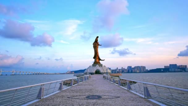 Macau 2018年9月7日 4K時間経過中国マカオの美しい像関陰またはくん イアムランドマーク — ストック動画