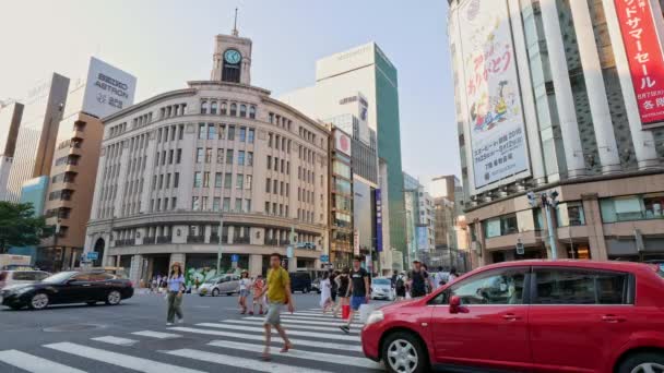 2018年7月30日 人们在日本东京银座购物区散步 — 图库视频影像