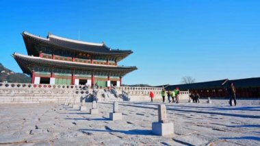 SEOUL, Güney Kore - 4 Aralık 2018: Seul Güney Kore 'deki Gyeongbokgung Sarayı.