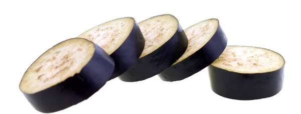 Berinjela ou beringela vegetal isolado no recorte de fundo branco — Fotografia de Stock
