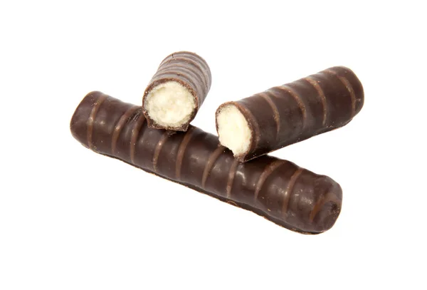 Σοκολάτα ραβδιά γκοφρέτα απομονώνονται σε λευκό φόντο — Φωτογραφία Αρχείου