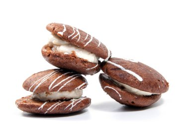 Beyaz arka plan üzerinde izole çikolata ile gingerbread