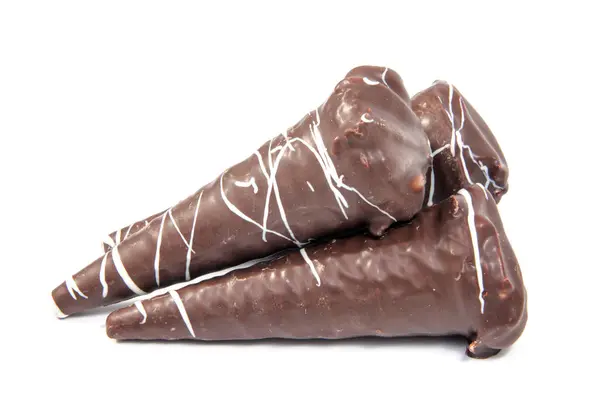 Permen coklat diisolasi pada latar belakang putih — Stok Foto