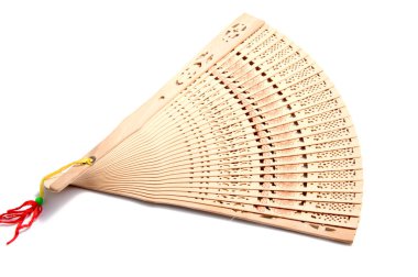 Ahşap oyma beyaz arka plan üzerinde Çin tarzı el fan katlama.
