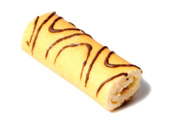 Bisküvi İsviçre rulo beyaz arka plan üzerinde izole