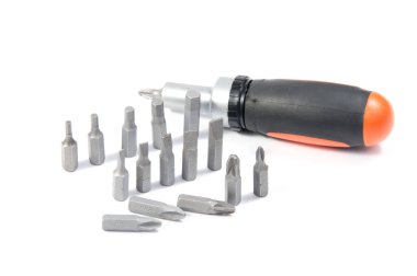 Beyaz bir arka plan üzerinde izole el aletleri