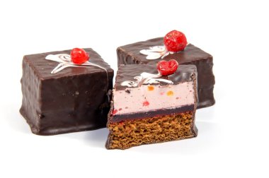 Ev yapımı kek, tatlı pasta, krema ile kaplı