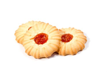 Beyaz arkaplanda küçük bisküviler