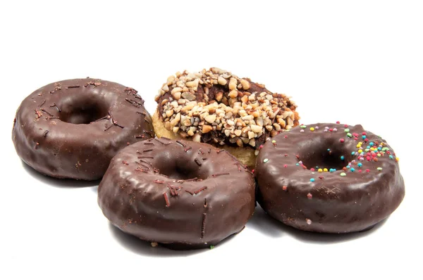 Donut oder Donut isoliert auf weißem Hintergrund Ausschnitt — Stockfoto