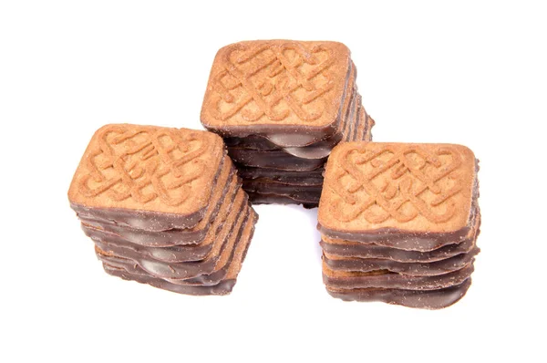 Galletas de chocolate con relleno de crema aislado sobre fondo blanco. —  Fotos de Stock