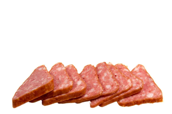 Salami geräucherte Wurstscheiben isoliert auf weißem Hintergrund Ausschnitt — Stockfoto