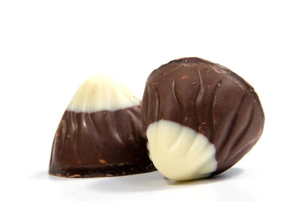 Bonbons au chocolat isolés — Photo