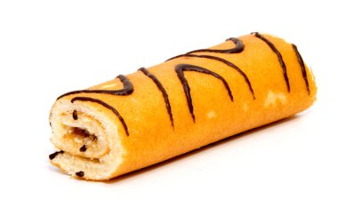 Bisküvi İsviçre rulo beyaz arka plan üzerinde izole