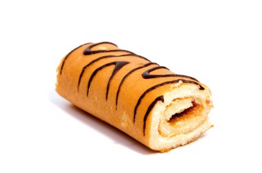 Bisküvi İsviçre rulo beyaz arka plan üzerinde izole