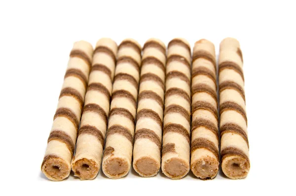 Rollos de oblea con chocolate aislado en blanco — Foto de Stock