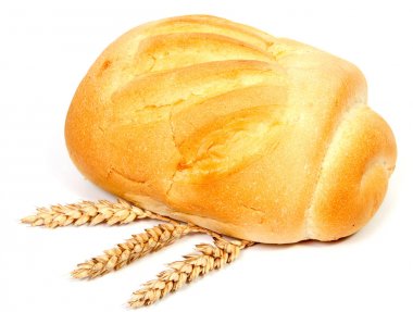 beyaz zemin üzerine taze ev yapımı ekmek.