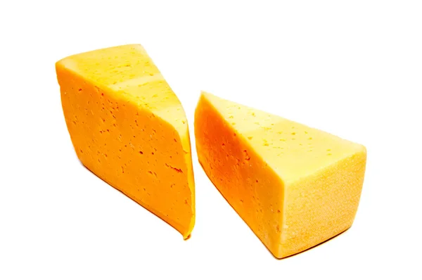 Bloco de queijo isolado no recorte de fundo branco . — Fotografia de Stock