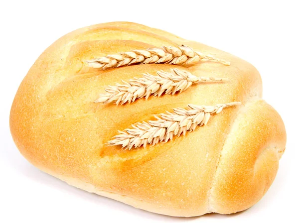 beyaz zemin üzerine taze ev yapımı ekmek.