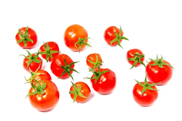 Tomates rojos aislados sobre fondo blanco — Foto de Stock
