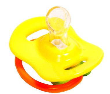 Beyaz arka plan üzerinde izole tek pembe bebek emziği kukla stüdyo çekim