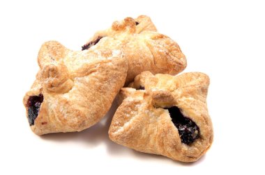 Beyaz arkaplanda küçük bisküviler . . .