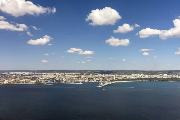 Panoramisch uitzicht op de stad Varna — Stockfoto