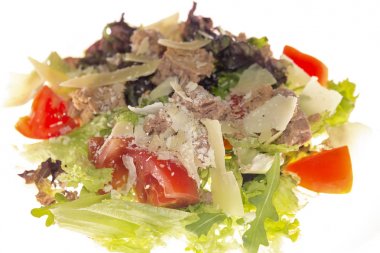 Salata marul, domates, peynir ve et. Kapat
