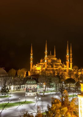  Geceleri Sultanahmet Camii